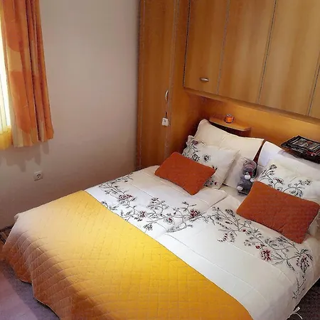 Anita - Punta Skala * Petrcane