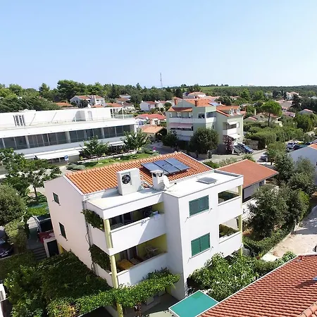Anita - Punta Skala * Petrčane