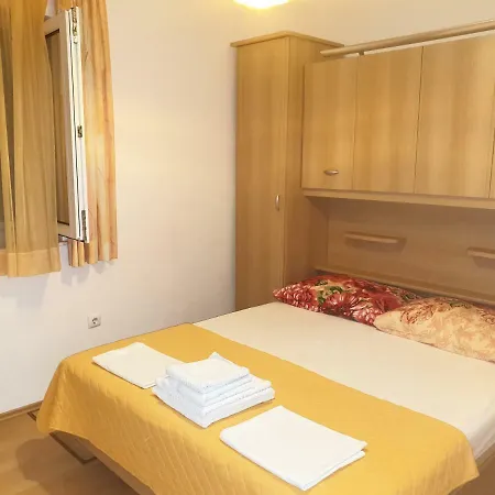 Anita - Punta Skala * Petrčane