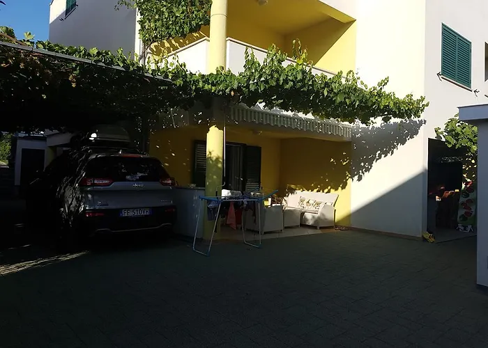 Anita - Punta Skala Petrčane